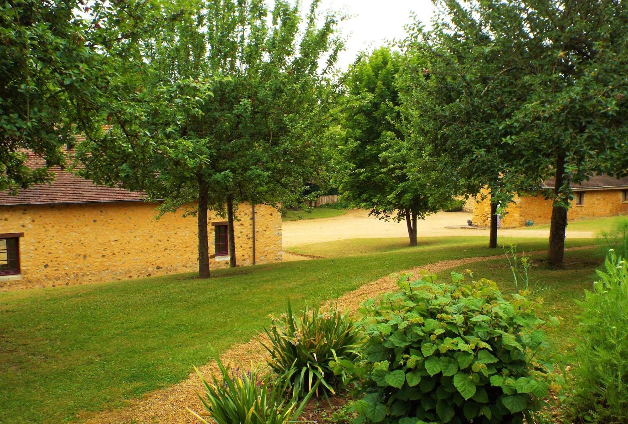 Paulanosa Gite Asnieres-sur-Vegre Exterior foto